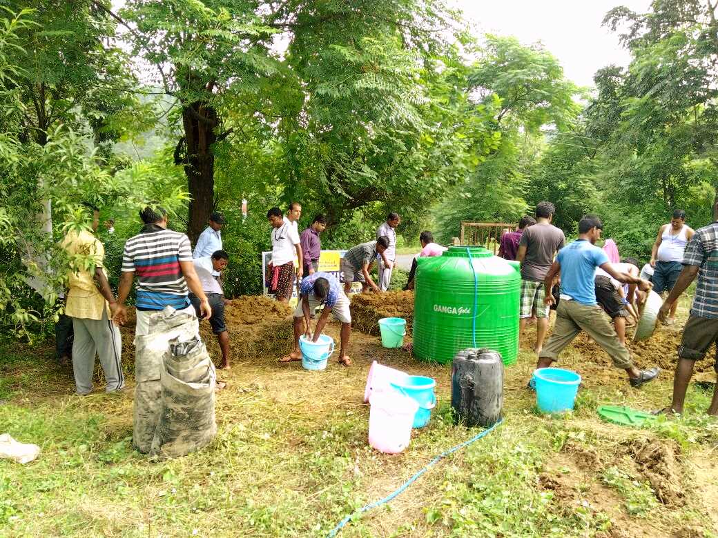 Neighbours as Organic Growers